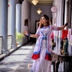 Contrasting sunglasses